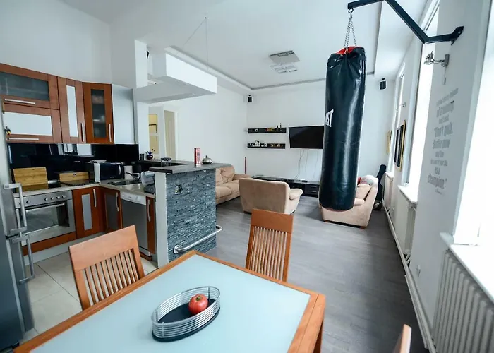 East-west Сараево