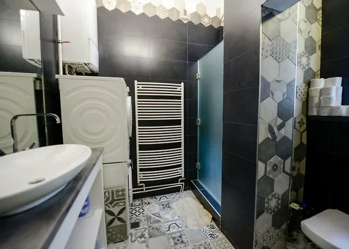 East-west Апартаменты